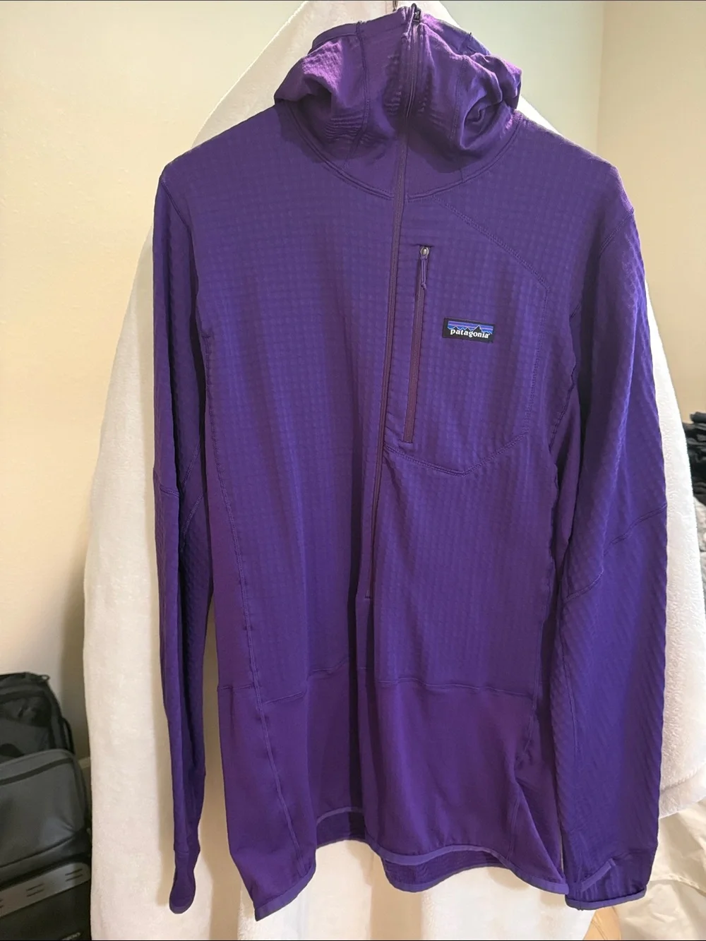 Patagonia Men's High Neck Purple Hooded Three-Quarters Zip Performance Jacket